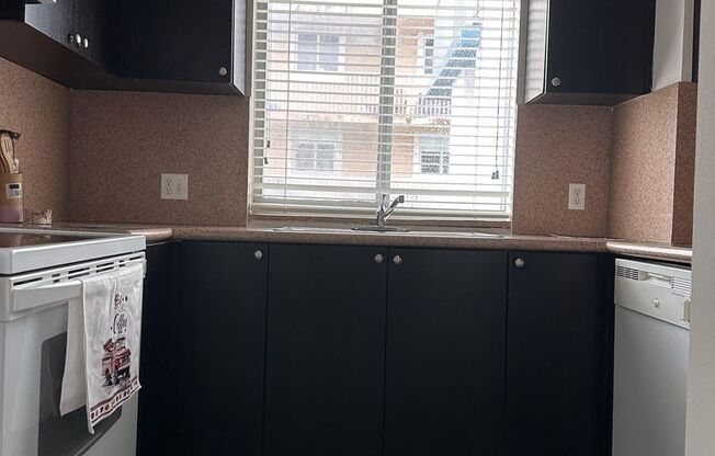 1 bed, 1 bath, 625 sqft, $1,995, Unit 602