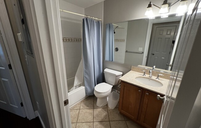 2 beds, 1.5 baths, 960 sqft, $3,600, Unit 3