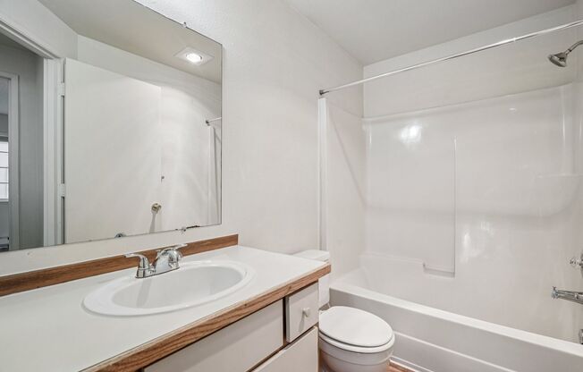 2 beds, 2 baths, 900 sqft, $1,595, Unit X182