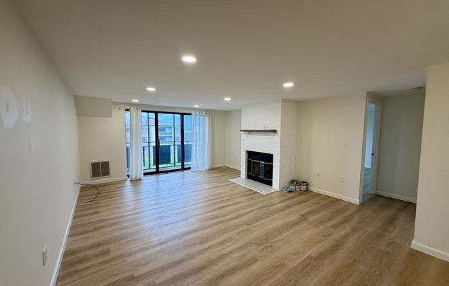 12 NINETH ST