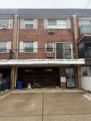 3 beds, 2 baths, 900 sqft, $3,200, Unit 2