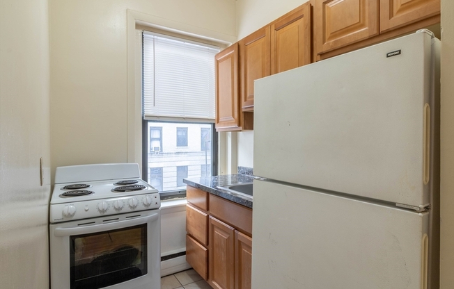 1 bed, 1 bath, 525 sqft, $2,400, Unit 34