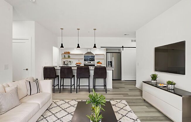 2 beds, 2 baths, 1,032 sqft, $1,700, Unit 123 Boneset Ave. Apt 3