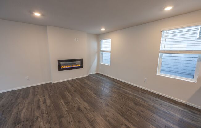 BRAND NEW! Built in 2024 - 3 bedroom with loft/office space.