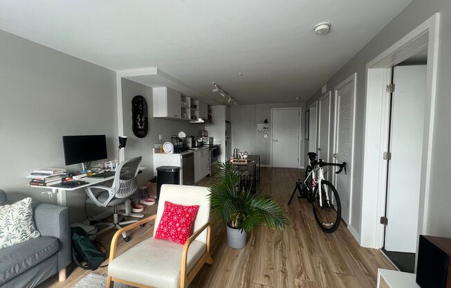 1 bed, 1 bath, 662 sqft, $1,650, Unit NK-704