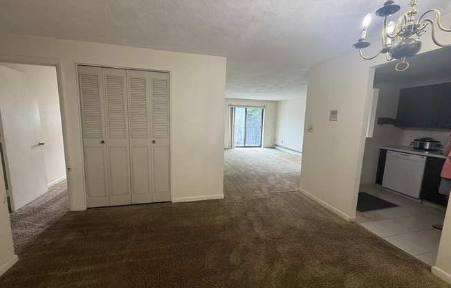 200 GOVERNORS DR