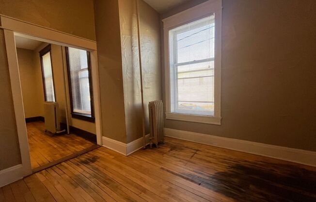 1 bed, 1 bath, 406 sqft, $930, Unit 2