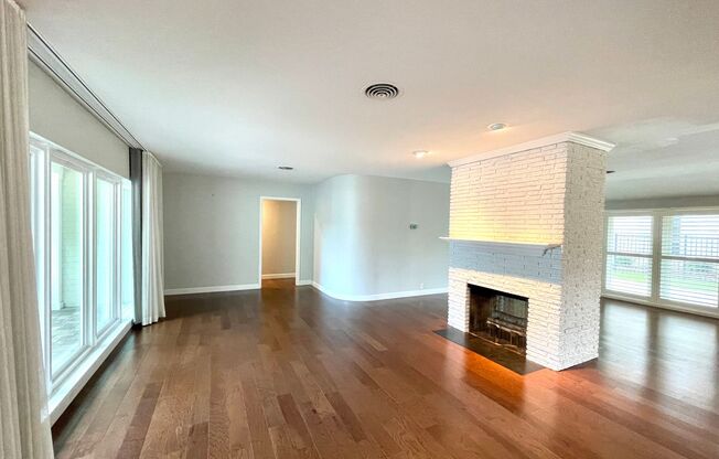 6 month lease- AVAIL IN AUGUST- Immaculate, 3/2 Home in Maitland - Hollieanna Shores!