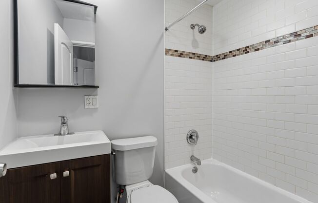 Studio, 1 bath, 336 sqft, $1,550, Unit 506
