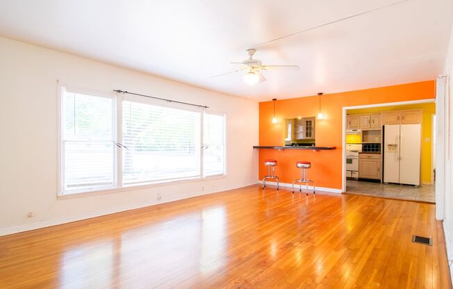 FIRST-FLOOR DUPLEX UNIT IN JEFFERSON TERRACE