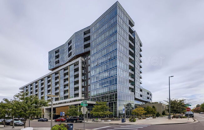 1 bed, 1.5 baths, 951 sqft, $2,300, Unit 617