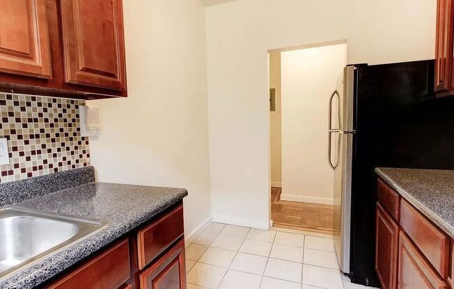 712 West 176 Realty LLC