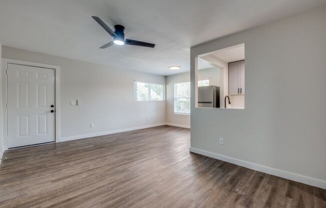 2 beds, 1 bath, 850 sqft, $1,395, Unit 201-09