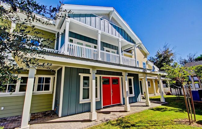 959 South Ash Avenue