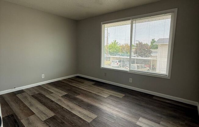 475-18th Ave SE
