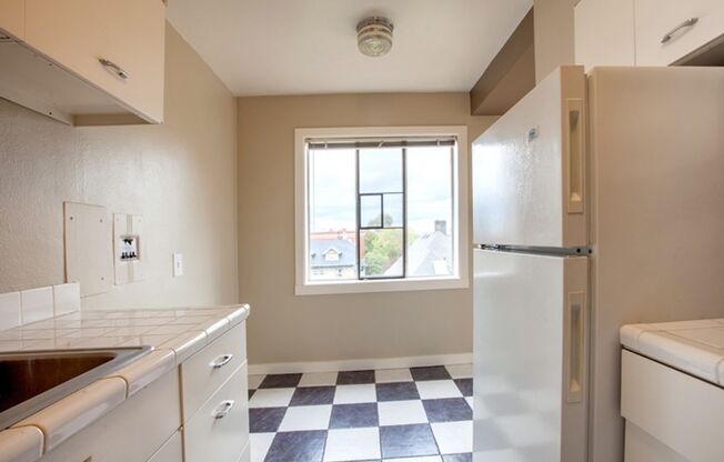 1 bed, 1 bath, 530 sqft, $1,475, Unit 307