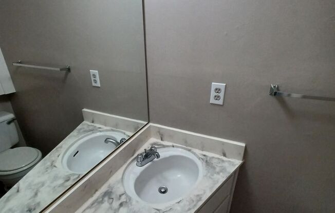 2810 F STREET APARTMENTS