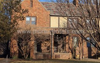 1692-1698 Wyantdotte Rd