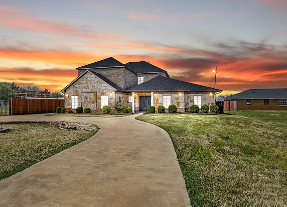 3003 RUSSELL RD