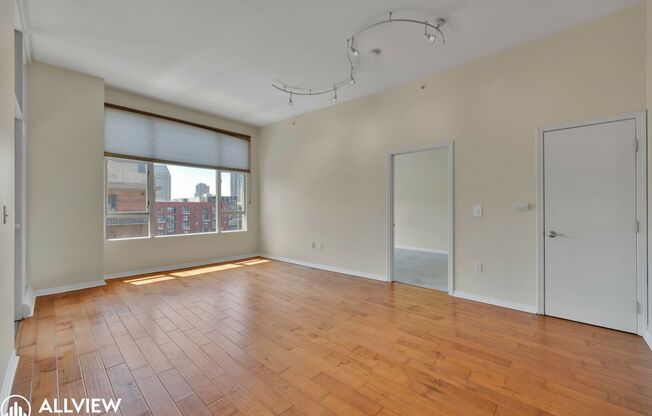 Location, Luxury, and Lifestyle – Top Floor 2BR/2BA in the Heart of the Gaslamp!