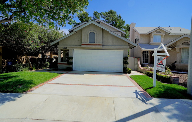 Mountain View Home for Rent in Saugus!