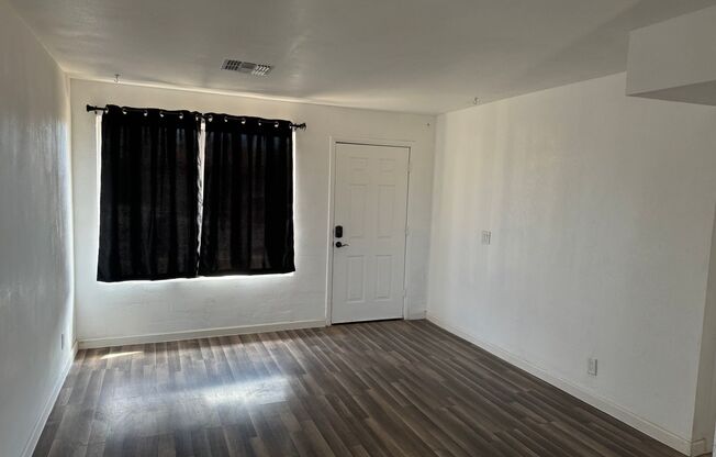 Cozy Coolidge Home For You!