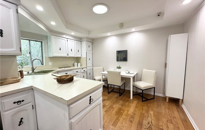 6 beds, 4 baths, 3,146 sqft, $4,800