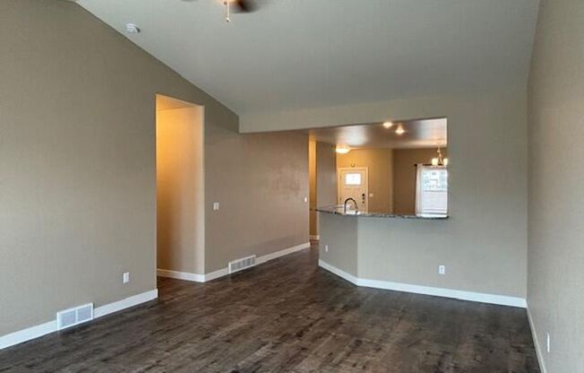 3 beds, 2 baths, $2,400