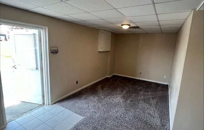 614 E Streeter