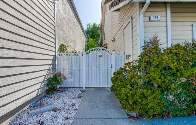 Hardwood Floors- A/C- Full Bedroom and Bath on First Floor: Fresh Paint
