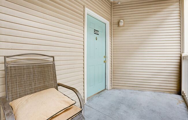2 beds, 1 bath, 767 sqft, $1,075