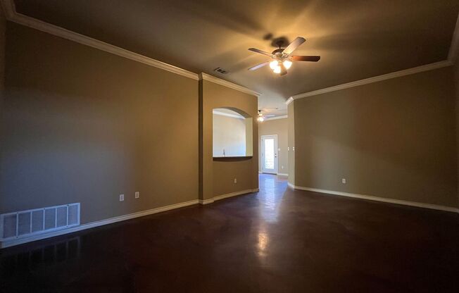 3 beds, 2 baths, 1,450 sqft, $1,495