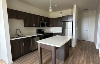 Studio, 1 bath, 655 sqft, $1,249, Unit 143-228