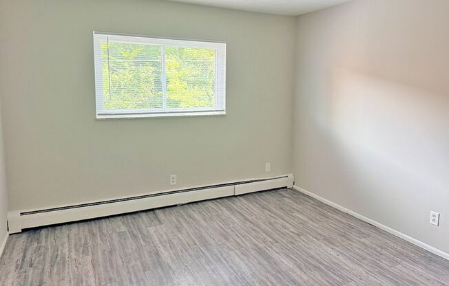 1 bed, 1 bath, 560 sqft, $825, Unit 611-05