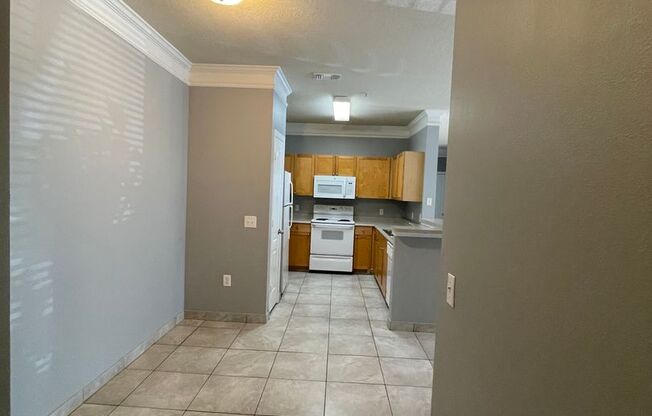 3 beds, 2 baths, $1,925