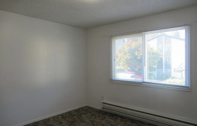 Winder - 1831 S. 116th St