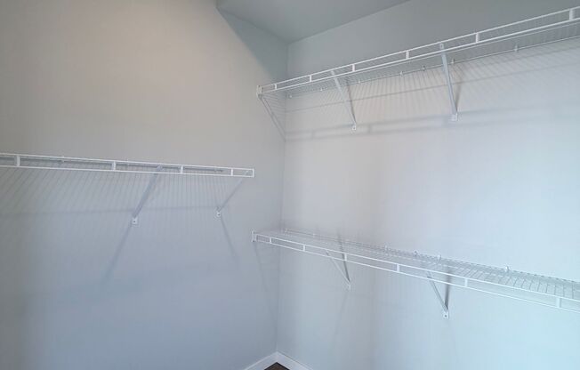 2 beds, 2 baths, 1,142 sqft, $1,525, Unit 517