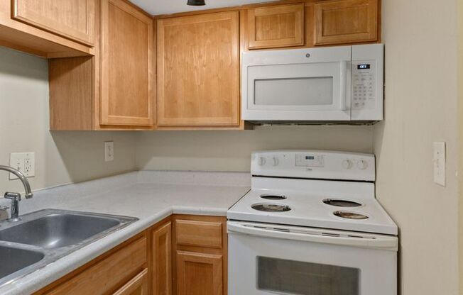 1 bed, 1 bath, 541 sqft, $825, Unit 3610-105