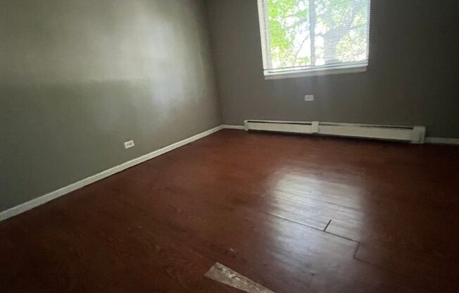 2270 W NICHOLS RD