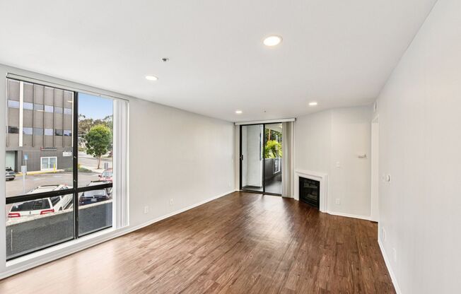 1 bed, 1 bath, 850 sqft, $2,348, Unit 104
