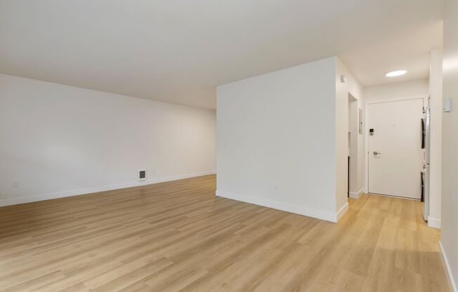 1 bed, 1 bath, 783 sqft, $2,270, Unit 108