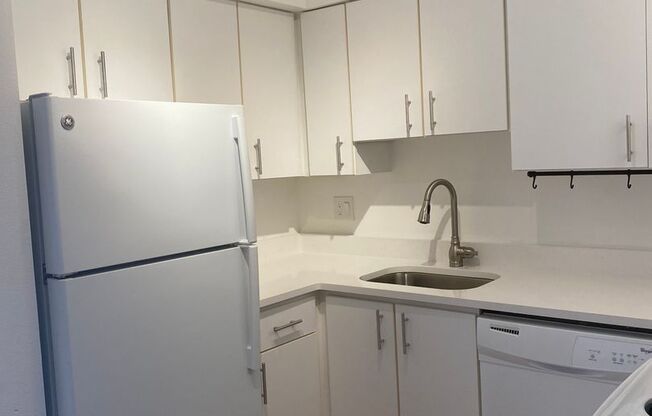 1 bed, 1 bath, 660 sqft, $1,800