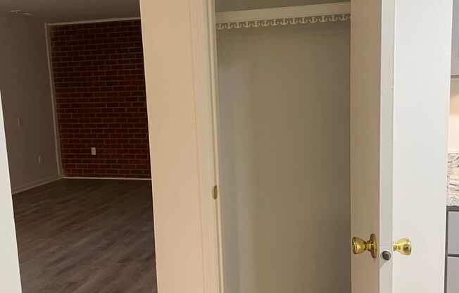 1 bed, 1 bath, 790 sqft, $1,125, Unit 49