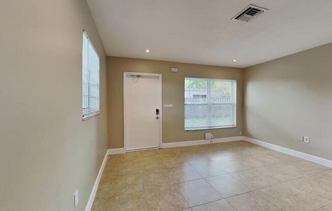 1410 N 70 TERRACE