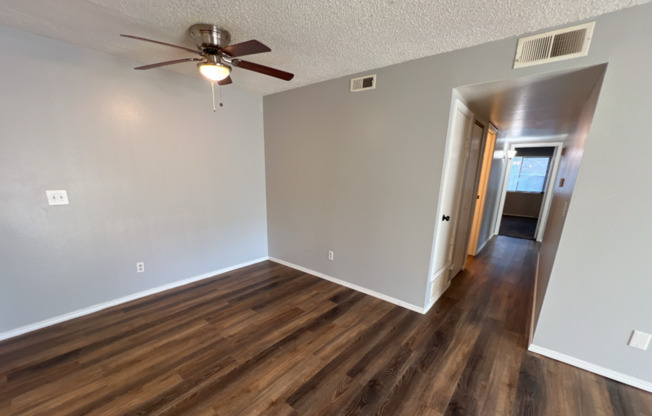 Spacious ground level 3 bedroom Condo in Robinwood! Available Now!
