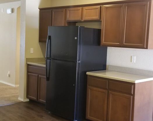 3 beds, 2 baths, $1,550