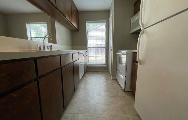 JULY PRE-LEASE!  Spacious 2 Bedroom 2 Bathroom Duplex with Yard!