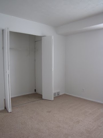 2 beds, 1 bath, 772 sqft, $1,125, Unit 74-14