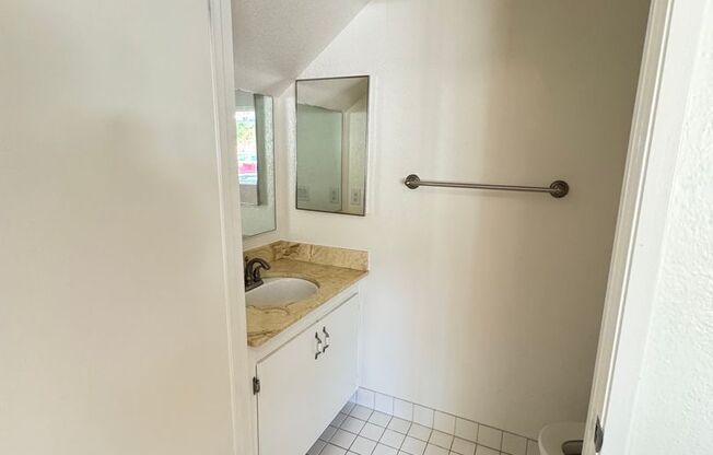 1 bed, 1.5 baths, $2,100