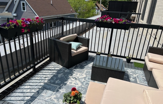 2 beds, 2 baths, 1,200 sqft, $4,500, Unit 414